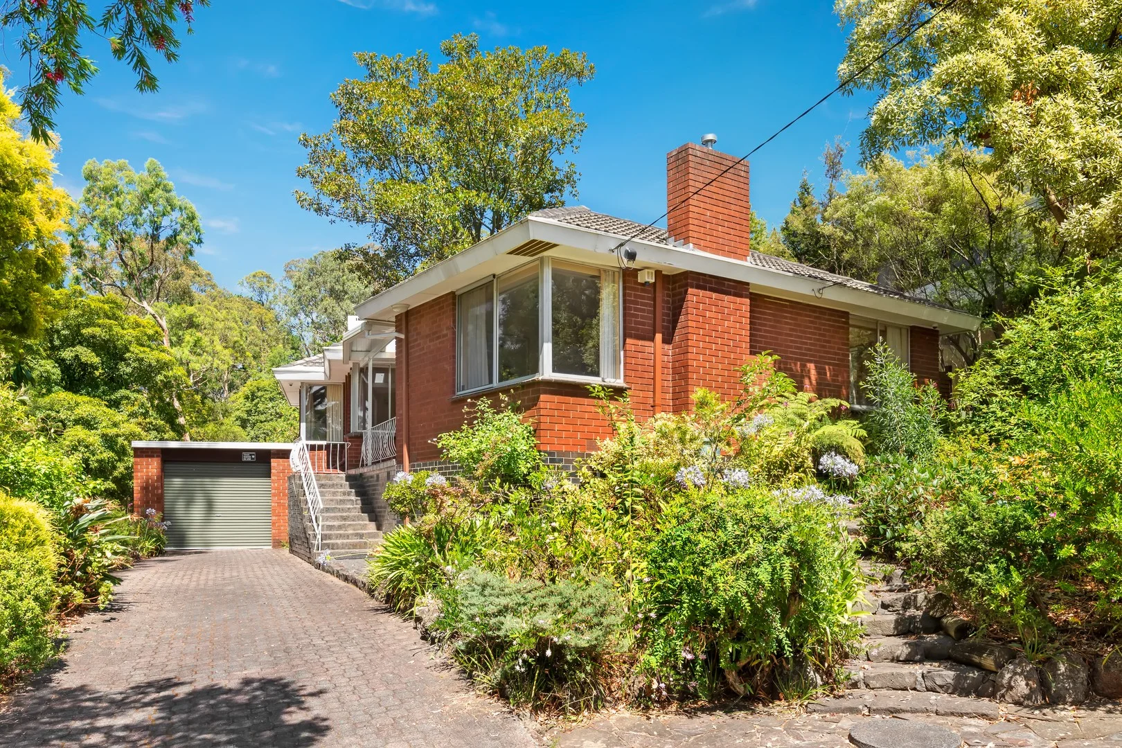 16 Arcady Grove (1/11)