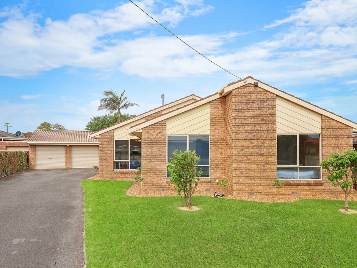 16 Beechnut Place (1/14)