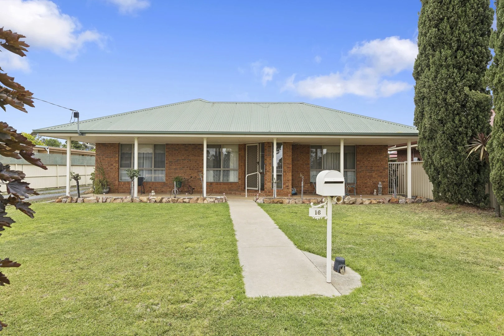 16 Blayney Lane (1/20)