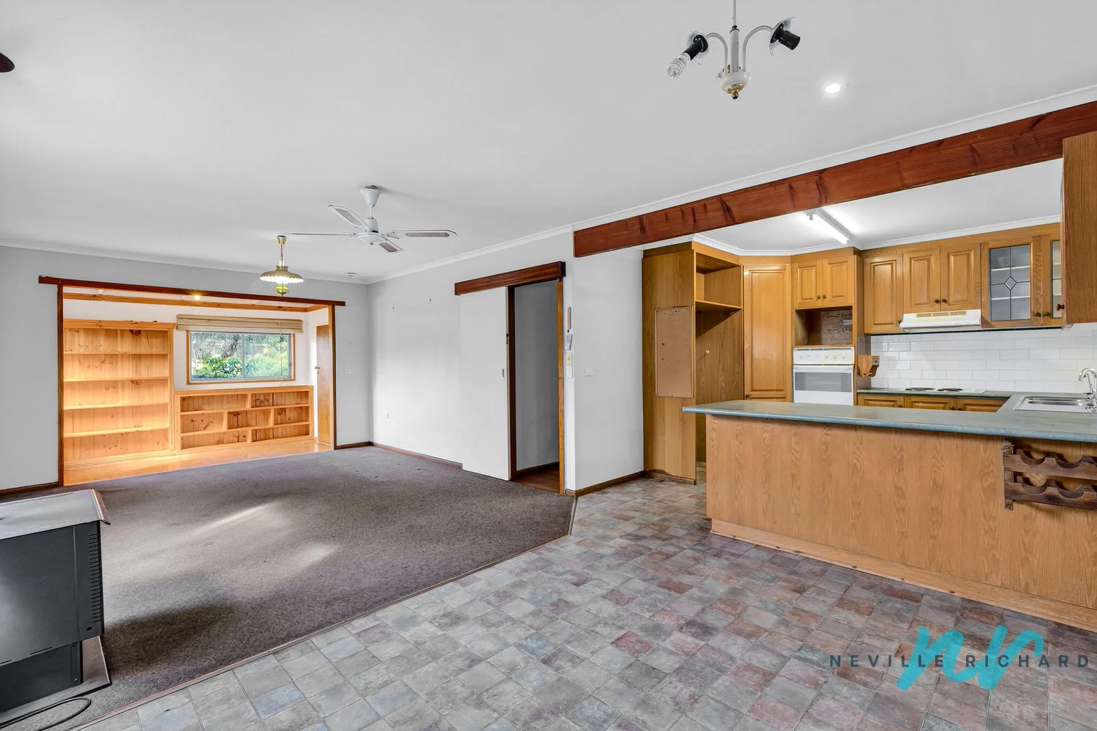 16 Centreway Road - Image 4