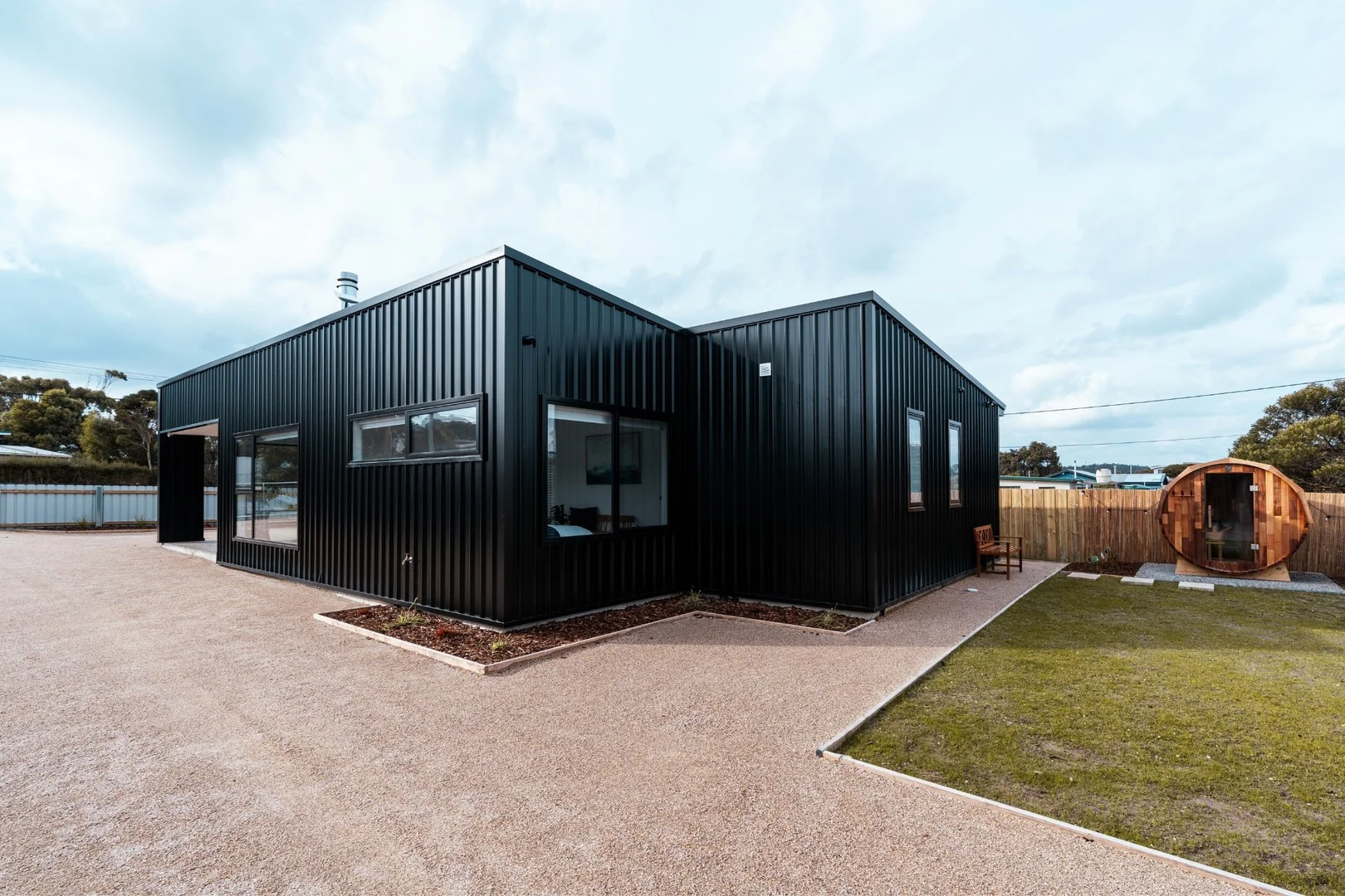 16 Davies Street (1/3)