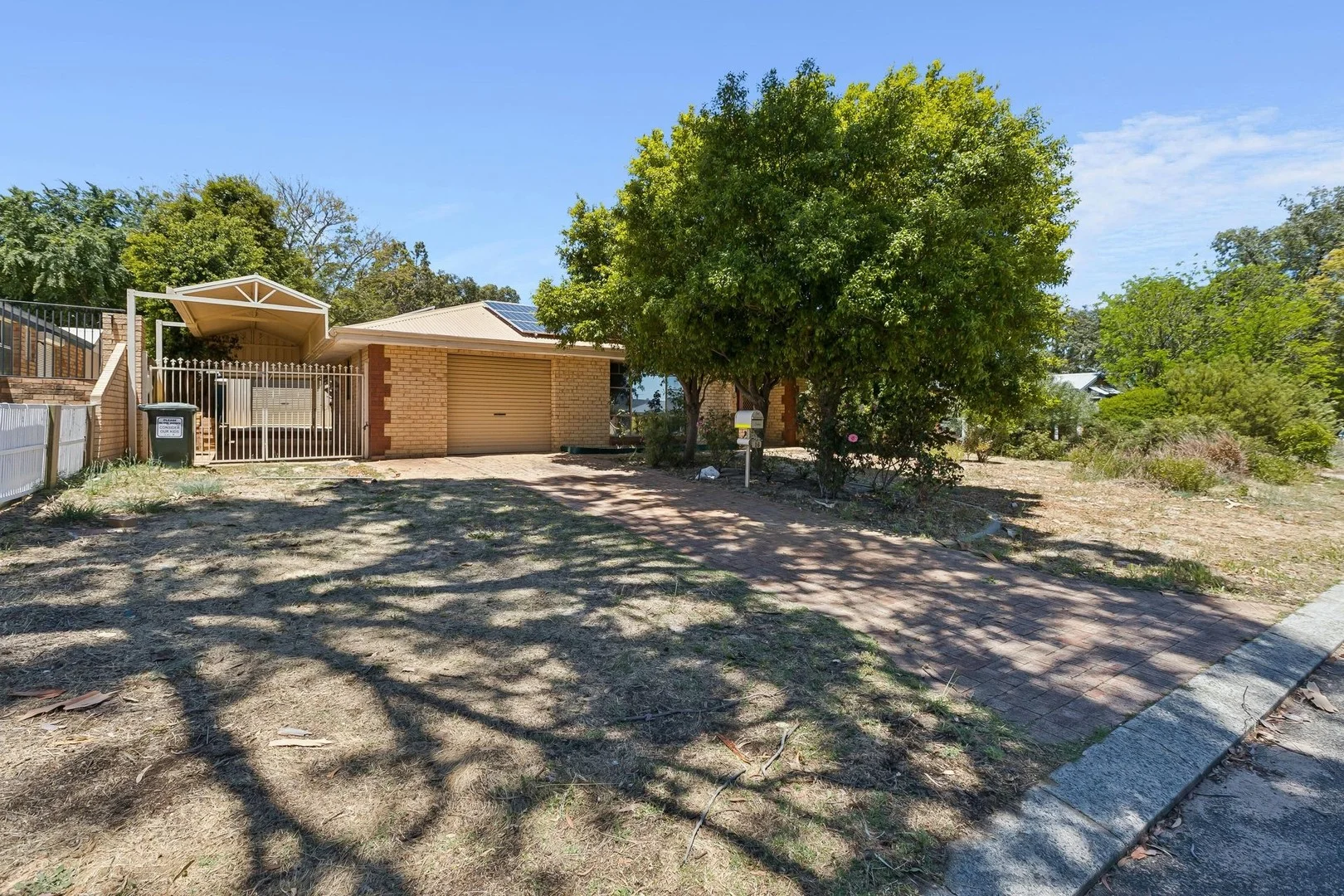 16 Eden Drive (1/28)