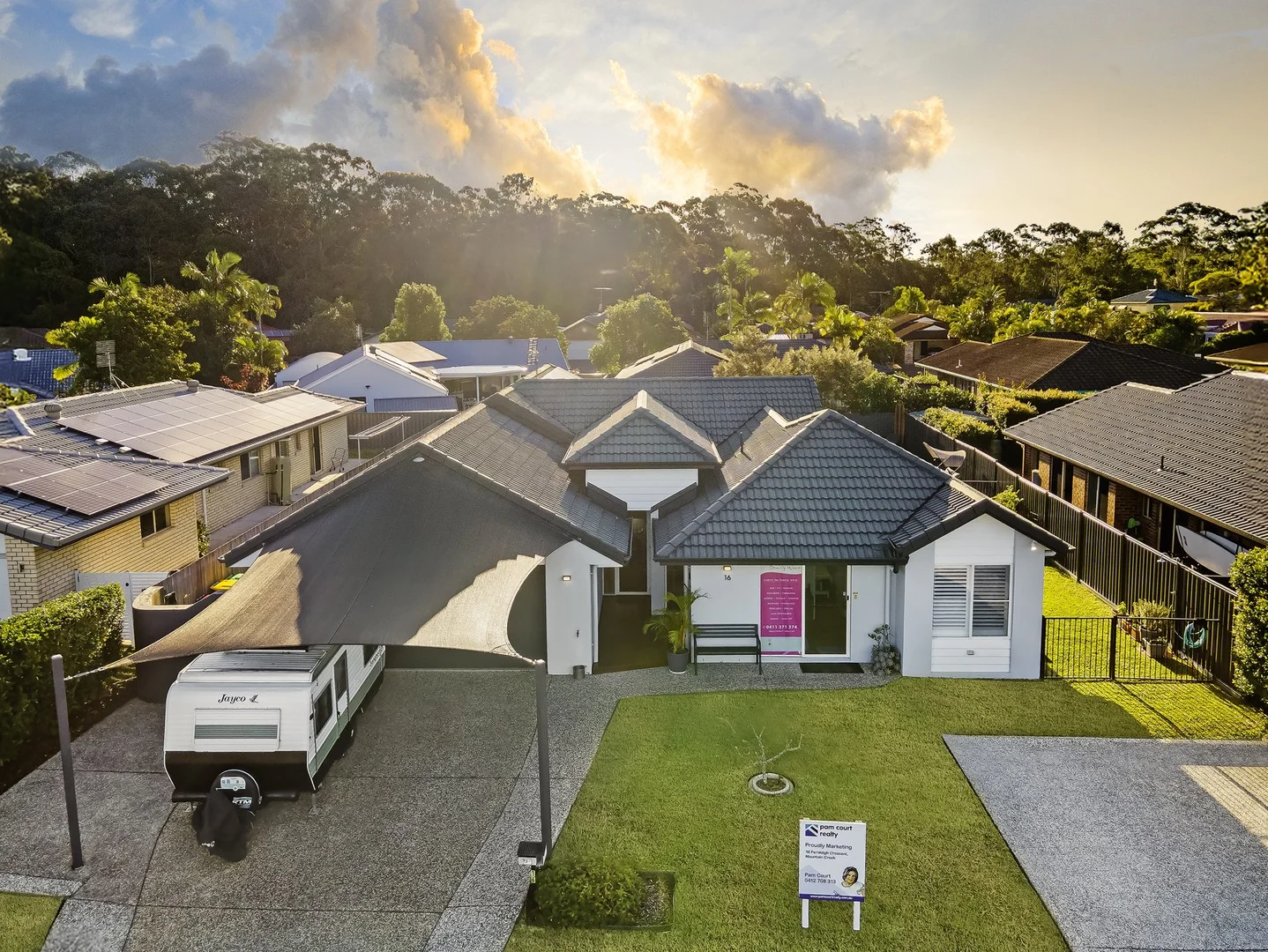 16 Fernleigh Crescent (1/26)