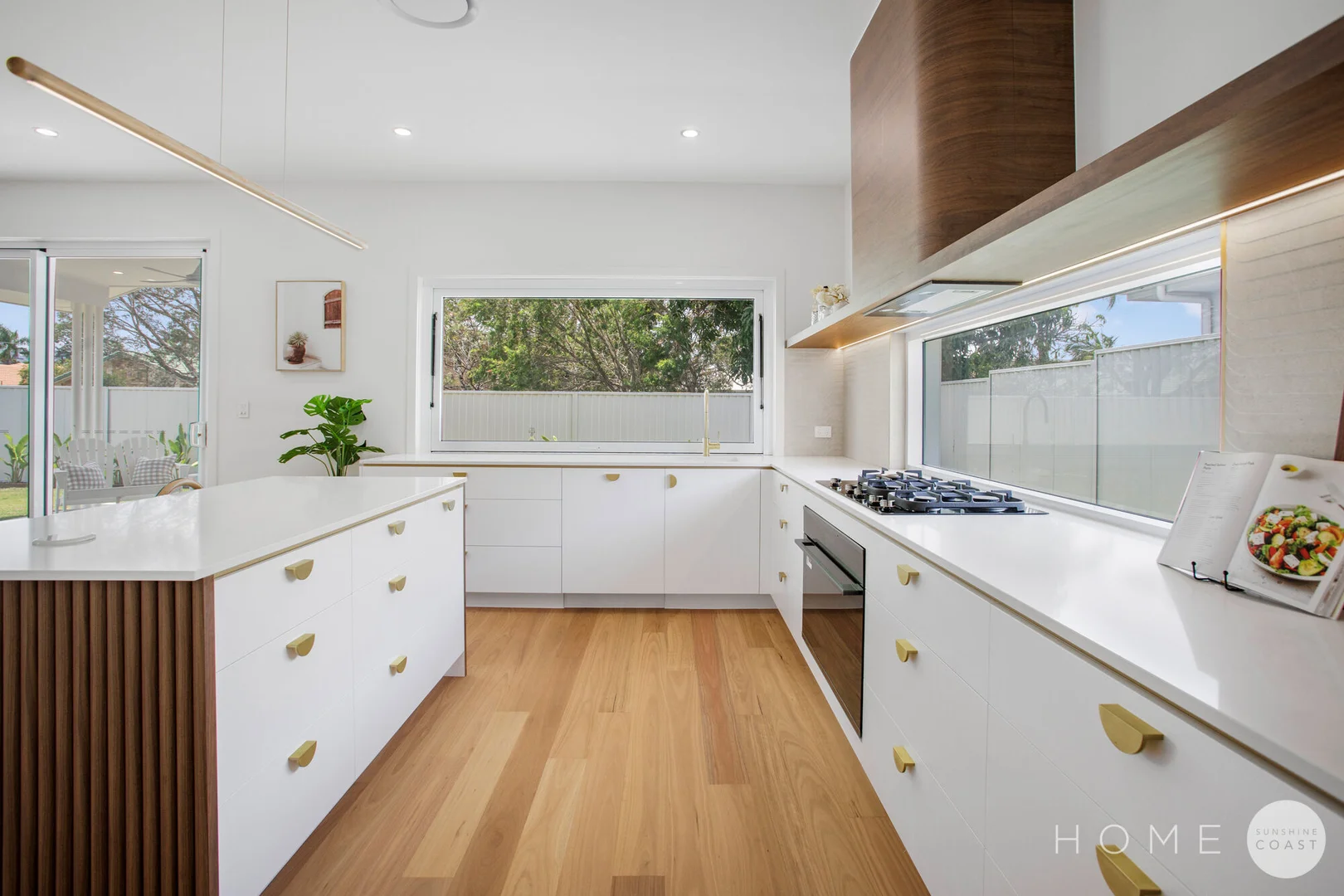16 Gloria Street (1/24)