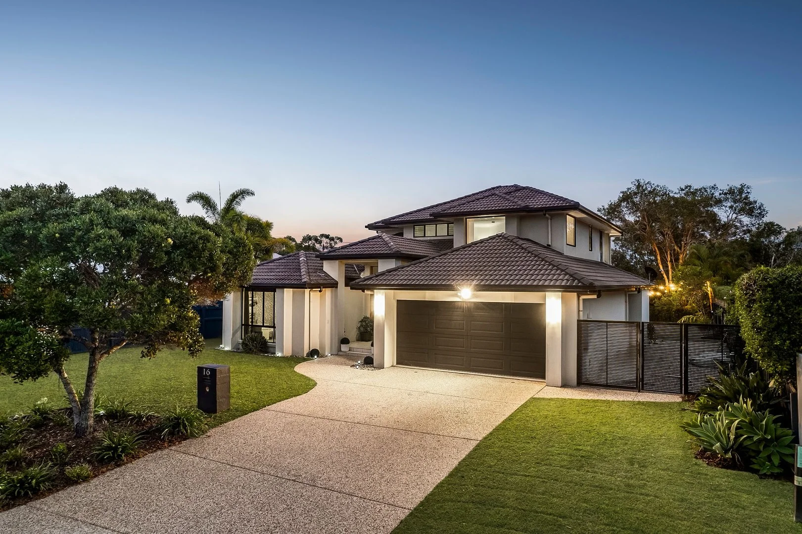 16 Greenside Court (1/20)
