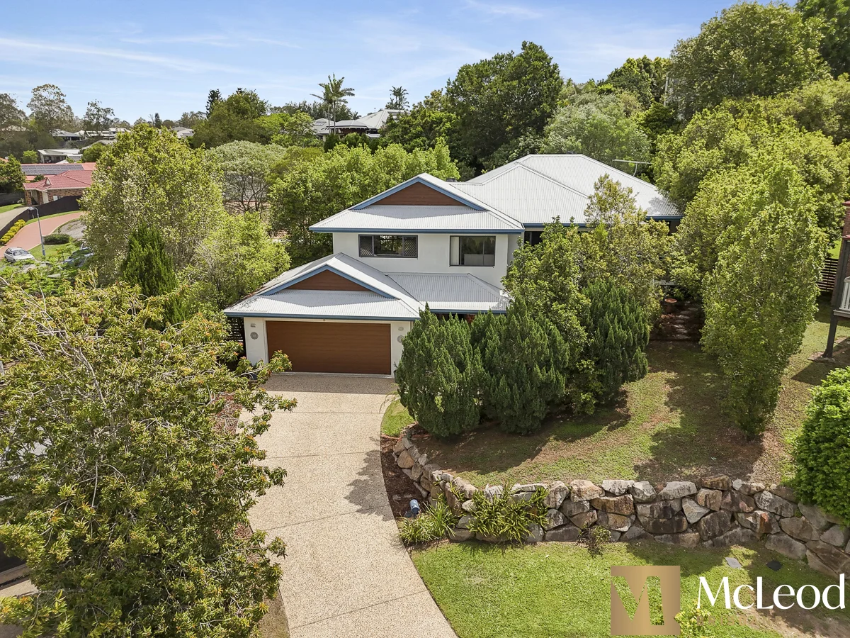 16 Greenwood Close (1/28)