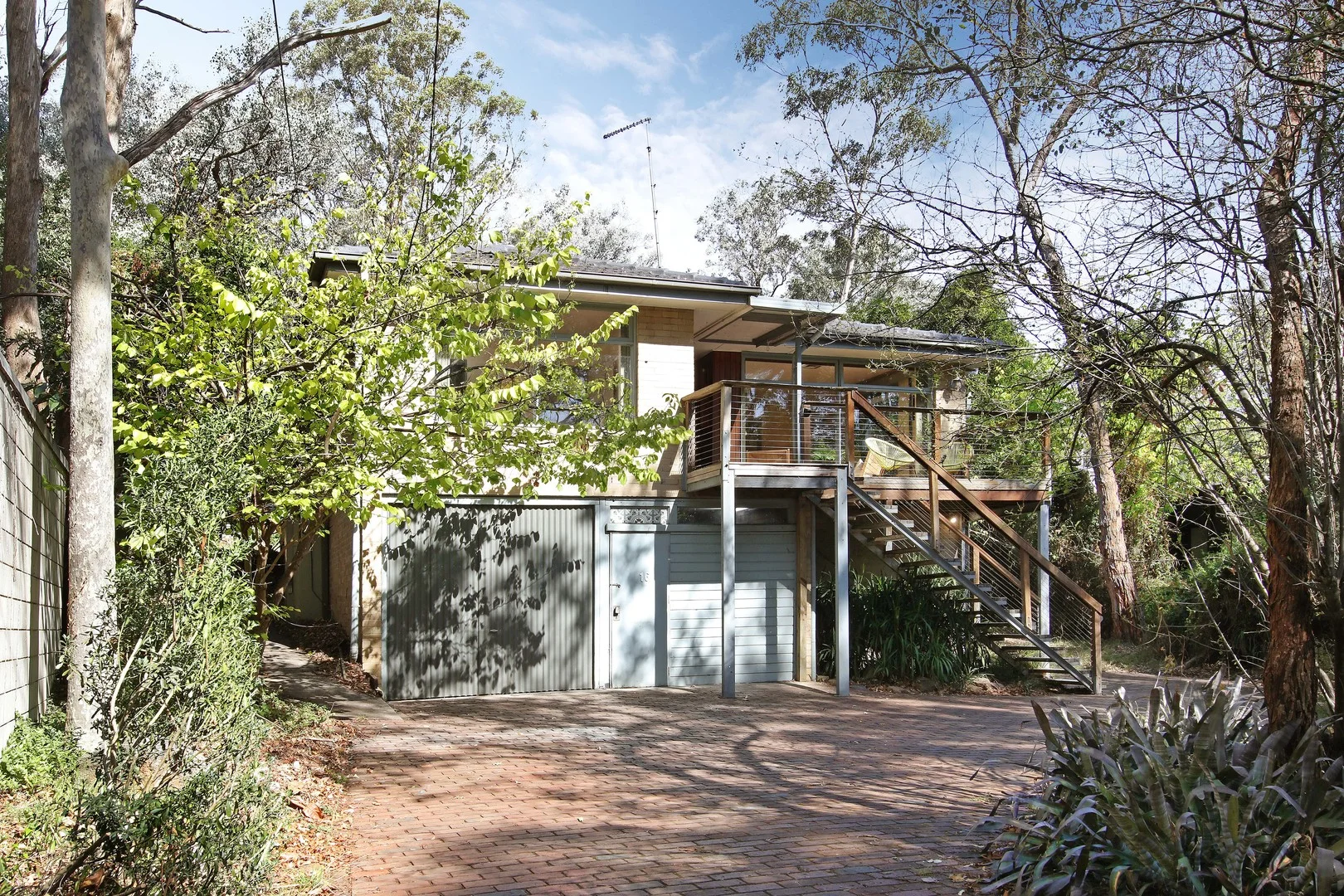 16 Mitchell Avenue (1/1)