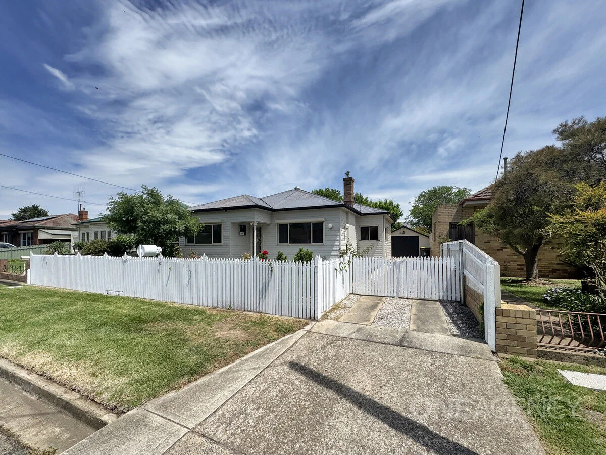 16 Murray Street (1/13)