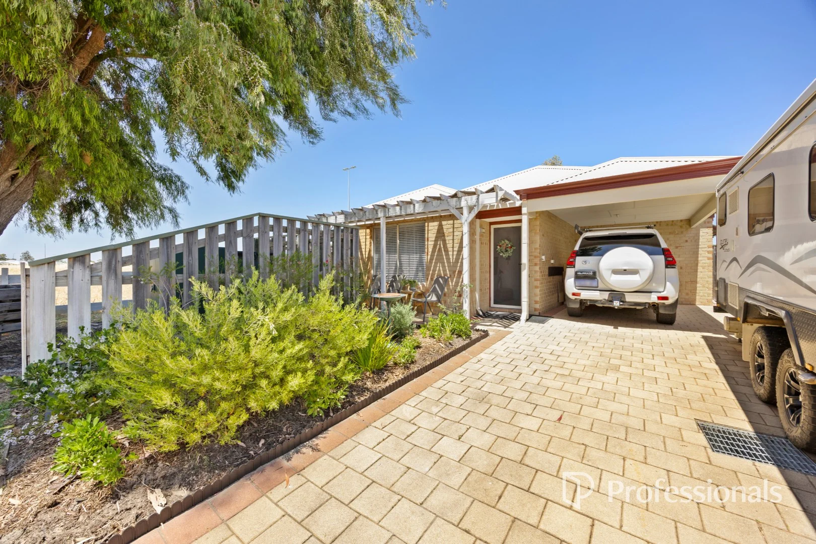 16 Norfolk Lane (1/1)