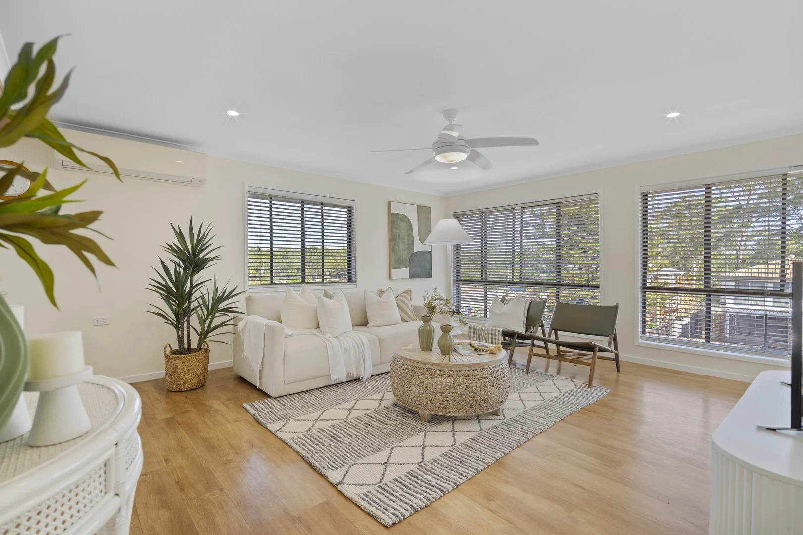 16 Tamatea Drive (1/31)
