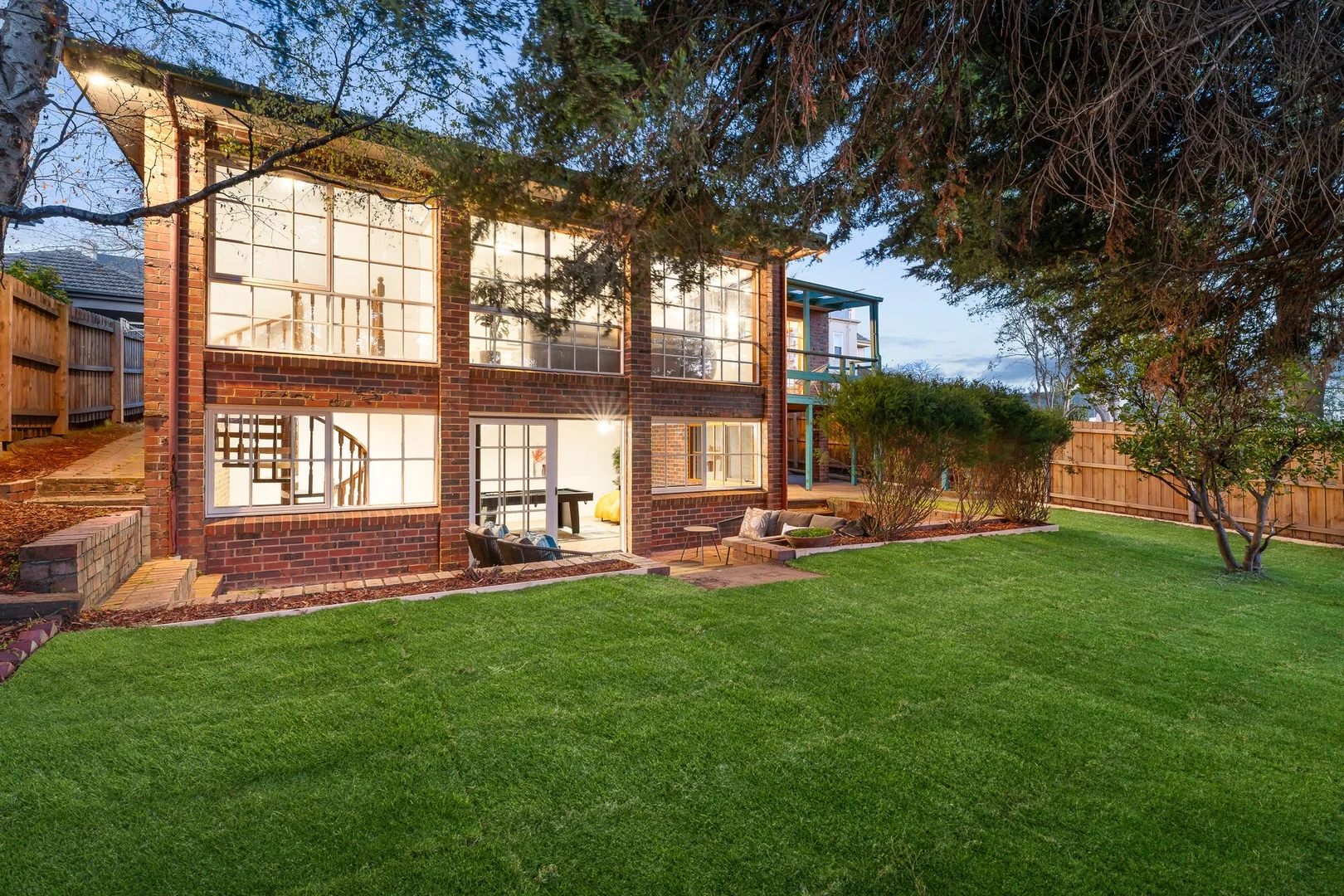 16 Victor Avenue (1/1)