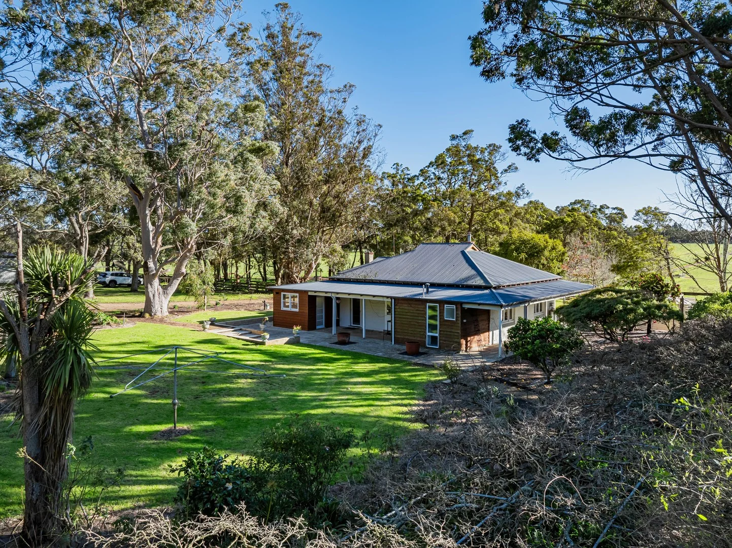 160 Porongurup Road (1/1)
