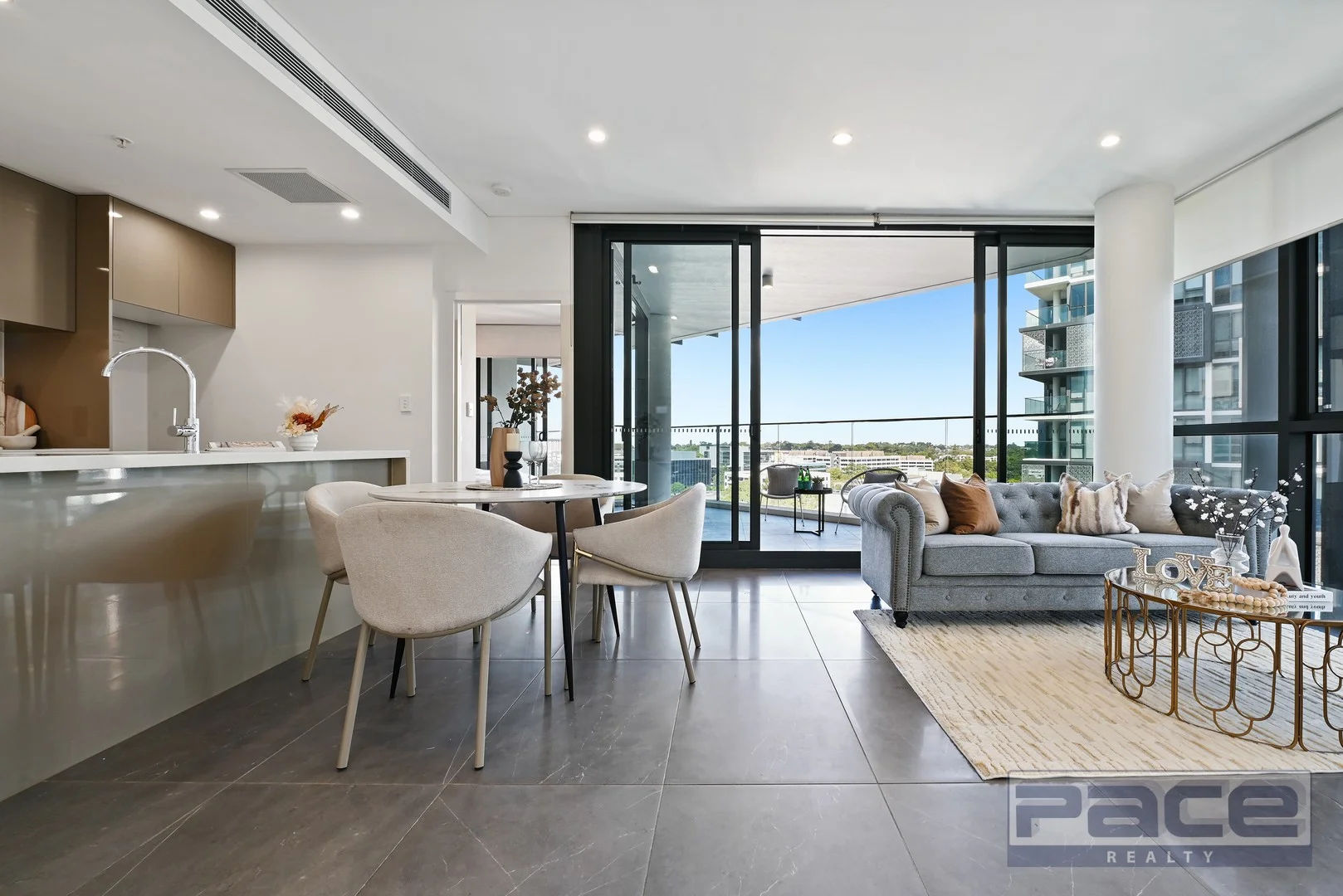 1602B/101 Waterloo Rd (1/1)