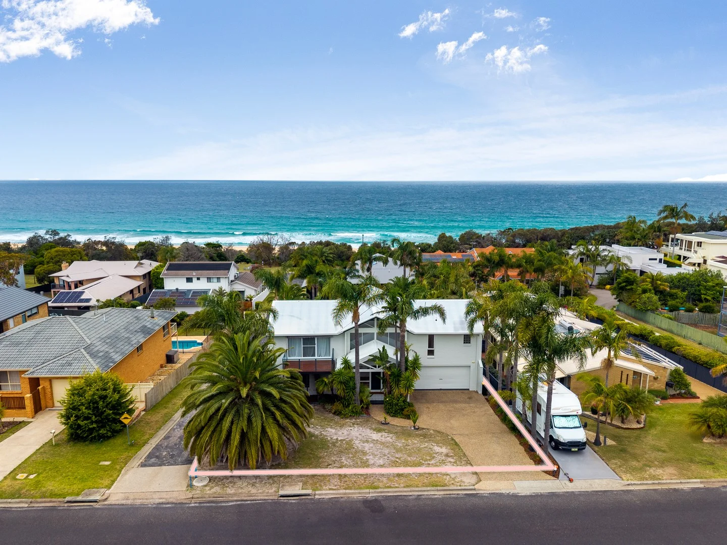 162 Pacific Way (1/29)
