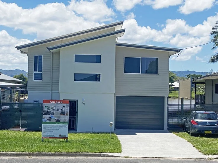 163 Tweed Valley Way (1/23)