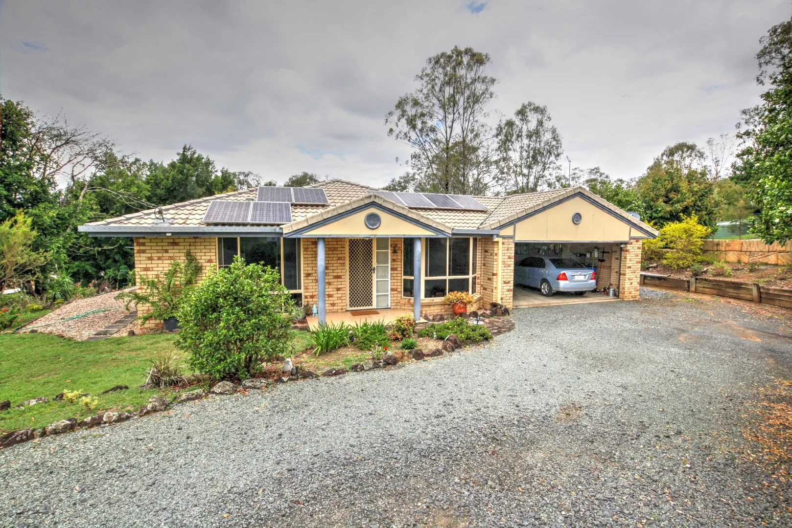 168-170 WALKER DRIVE (1/26)