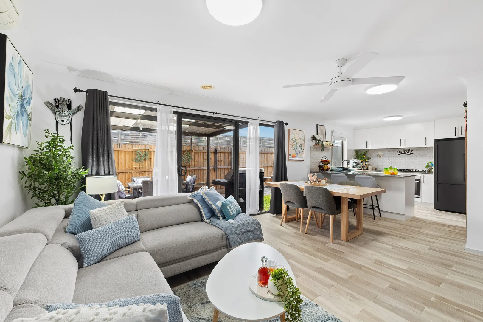 17/11 Brunnings Road - Image 2