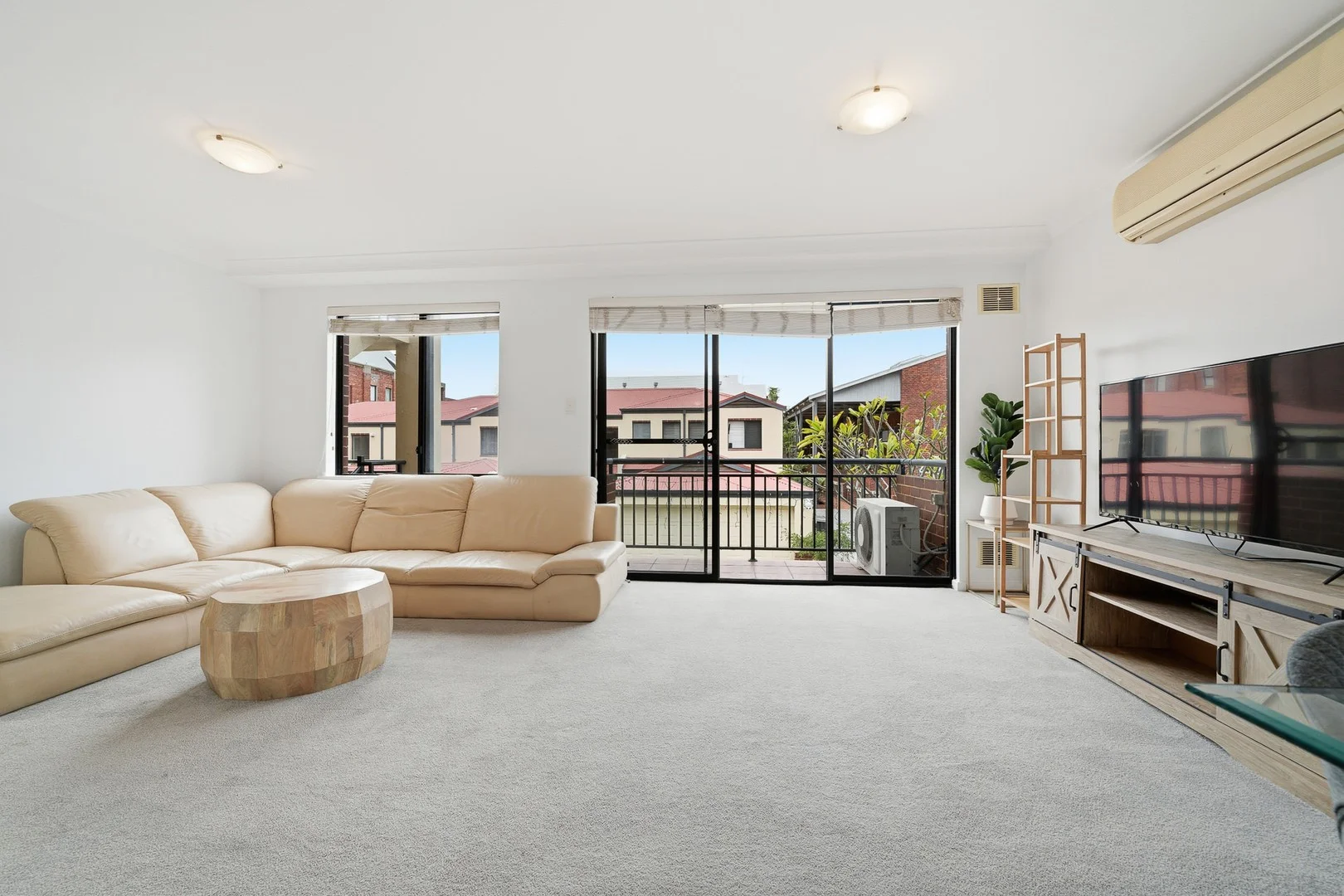 17/63 Palmerston Street (1/25)