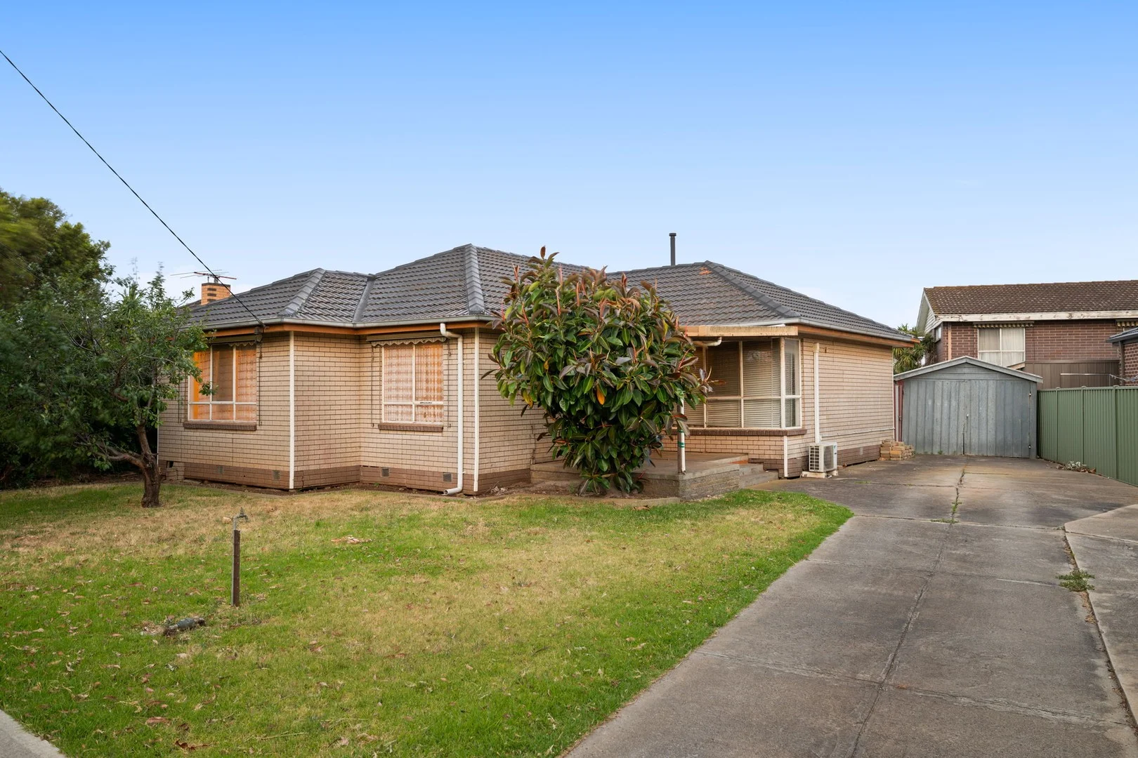 17 Baden Drive (1/12)