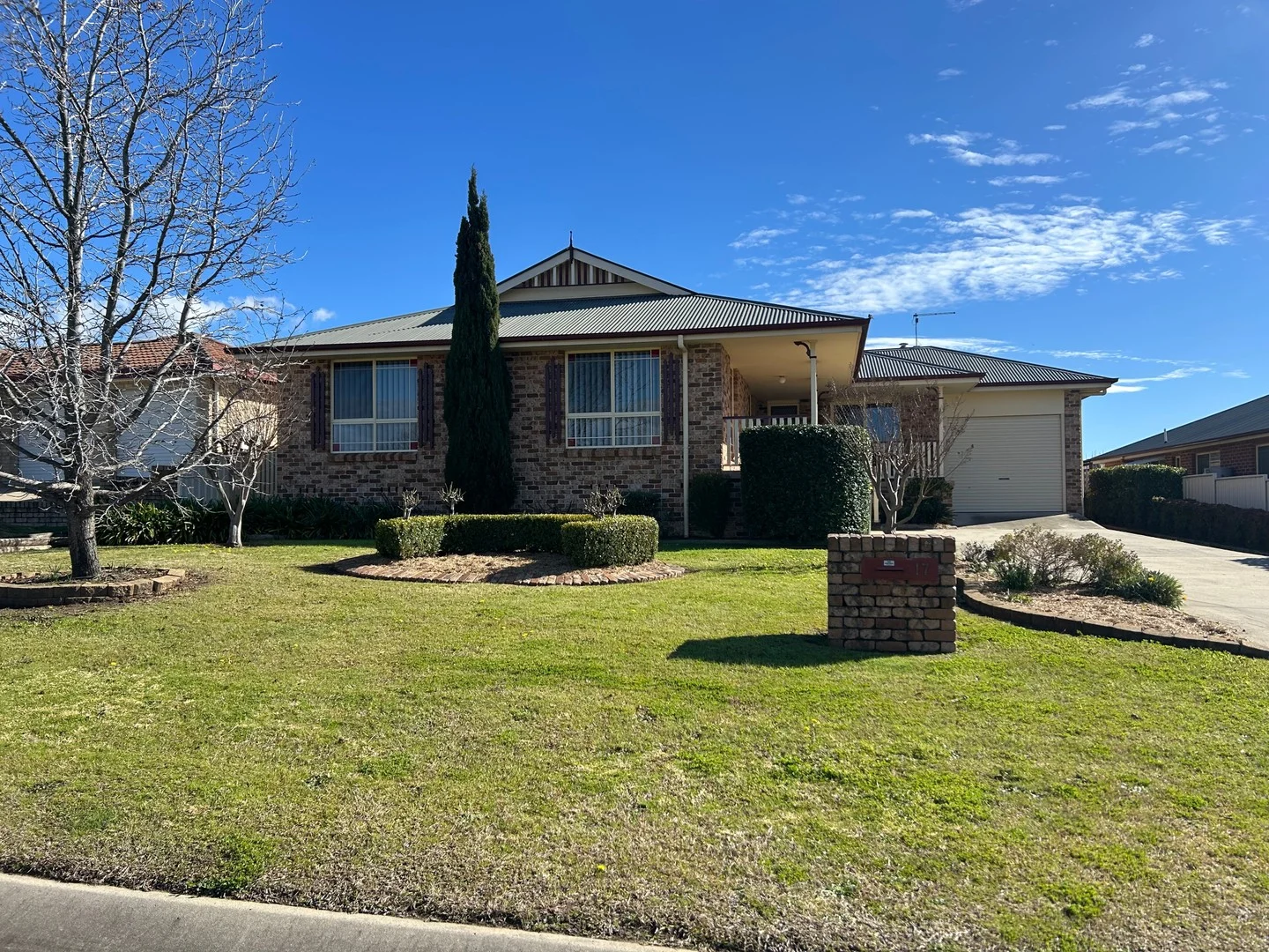 17 Crestview Place (1/23)