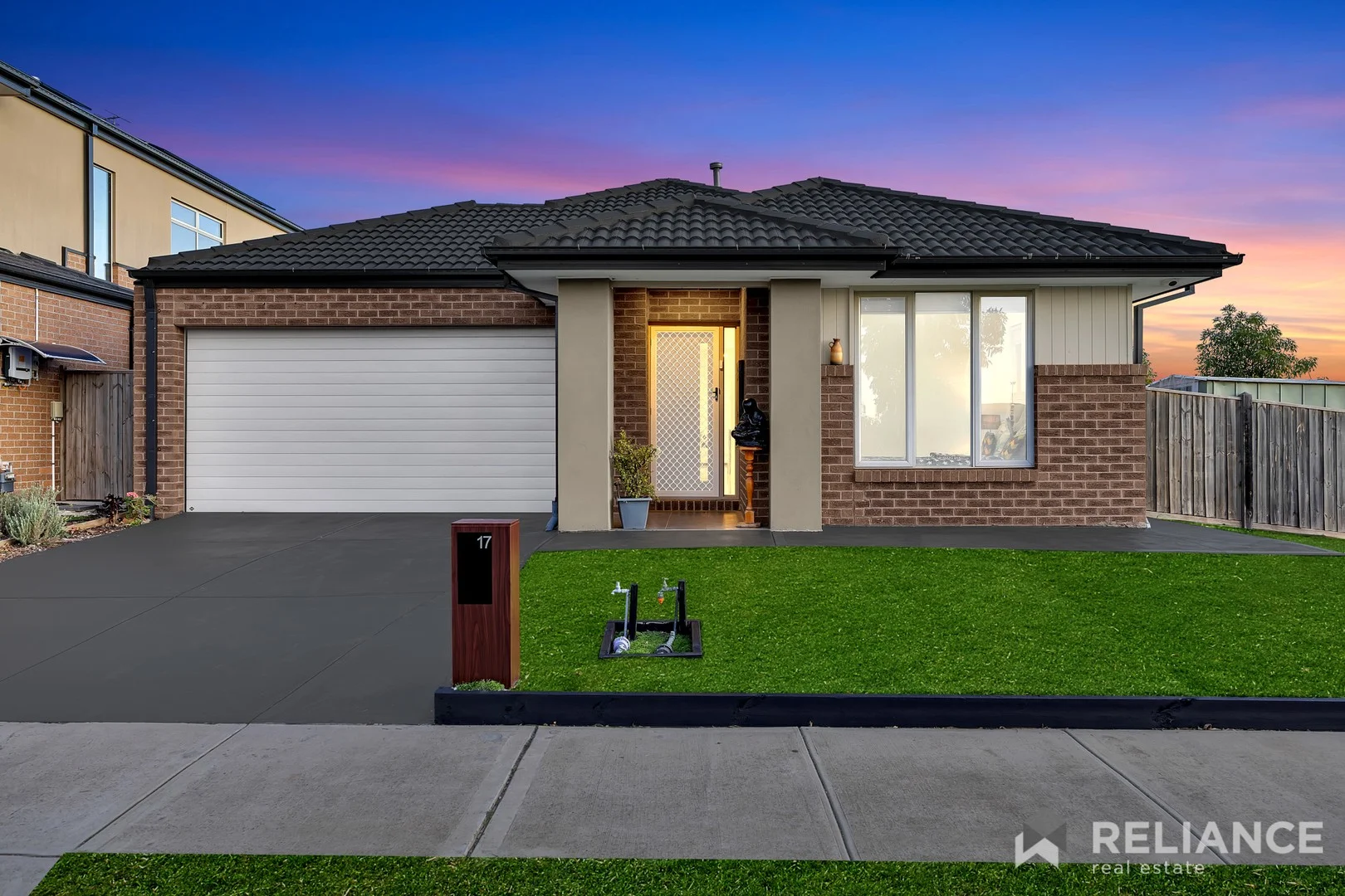 17 Edenderry Street (1/29)