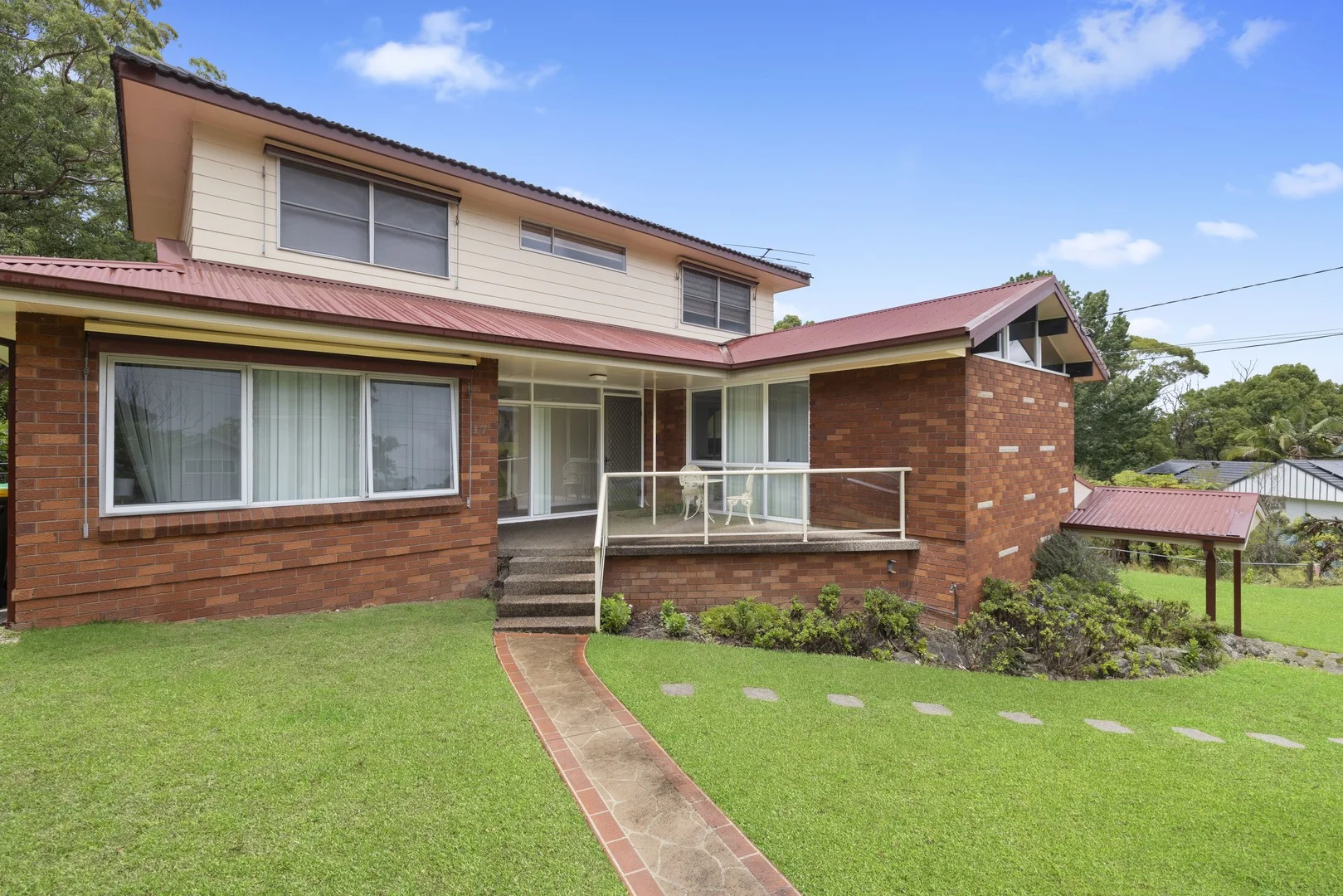 17 Margaret Avenue (1/9)