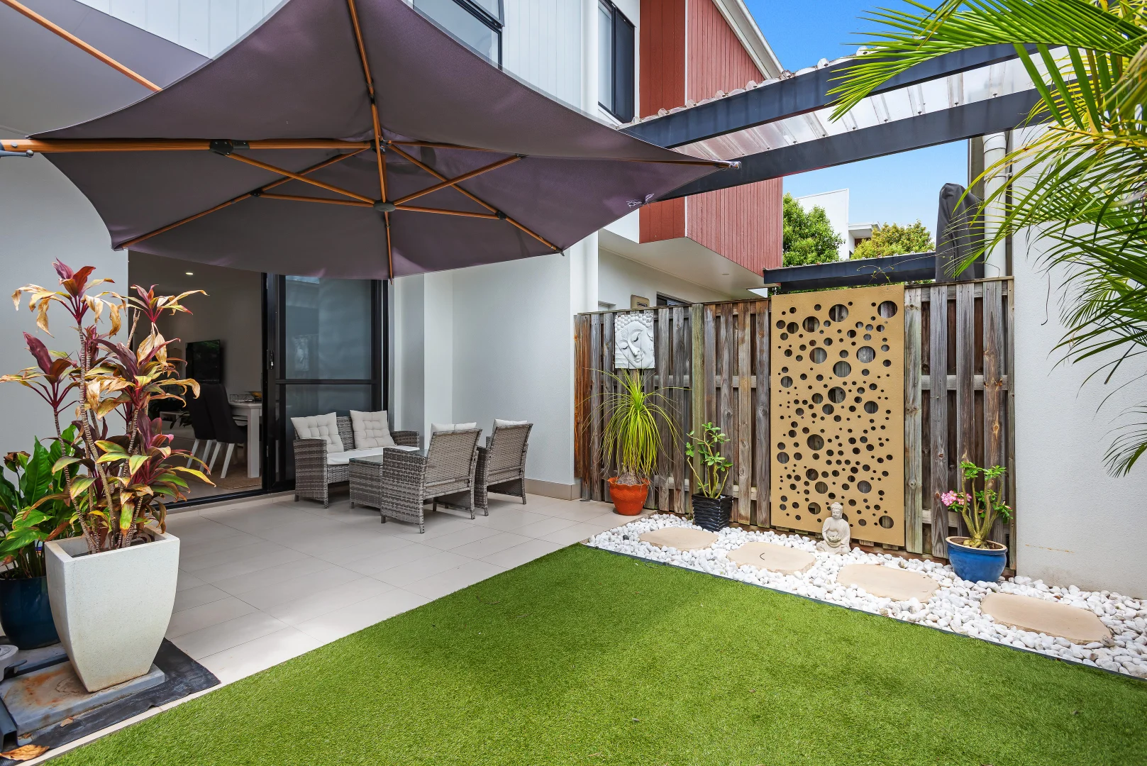 17 Mayfair Lane (1/1)