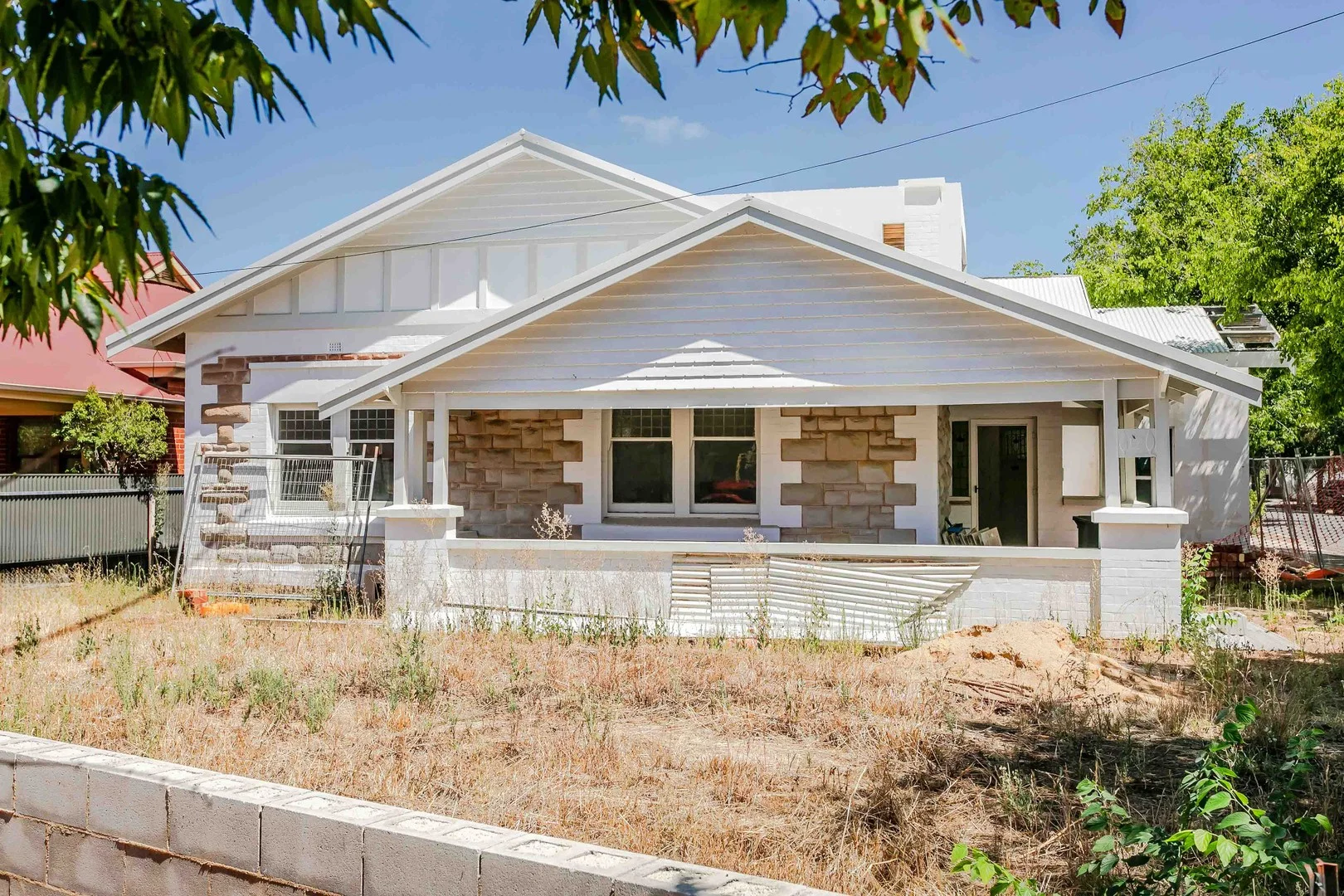 17 Neville Road (1/1)