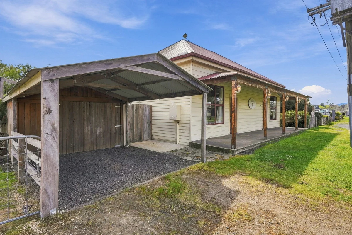 17 Stoke Street - Image 2