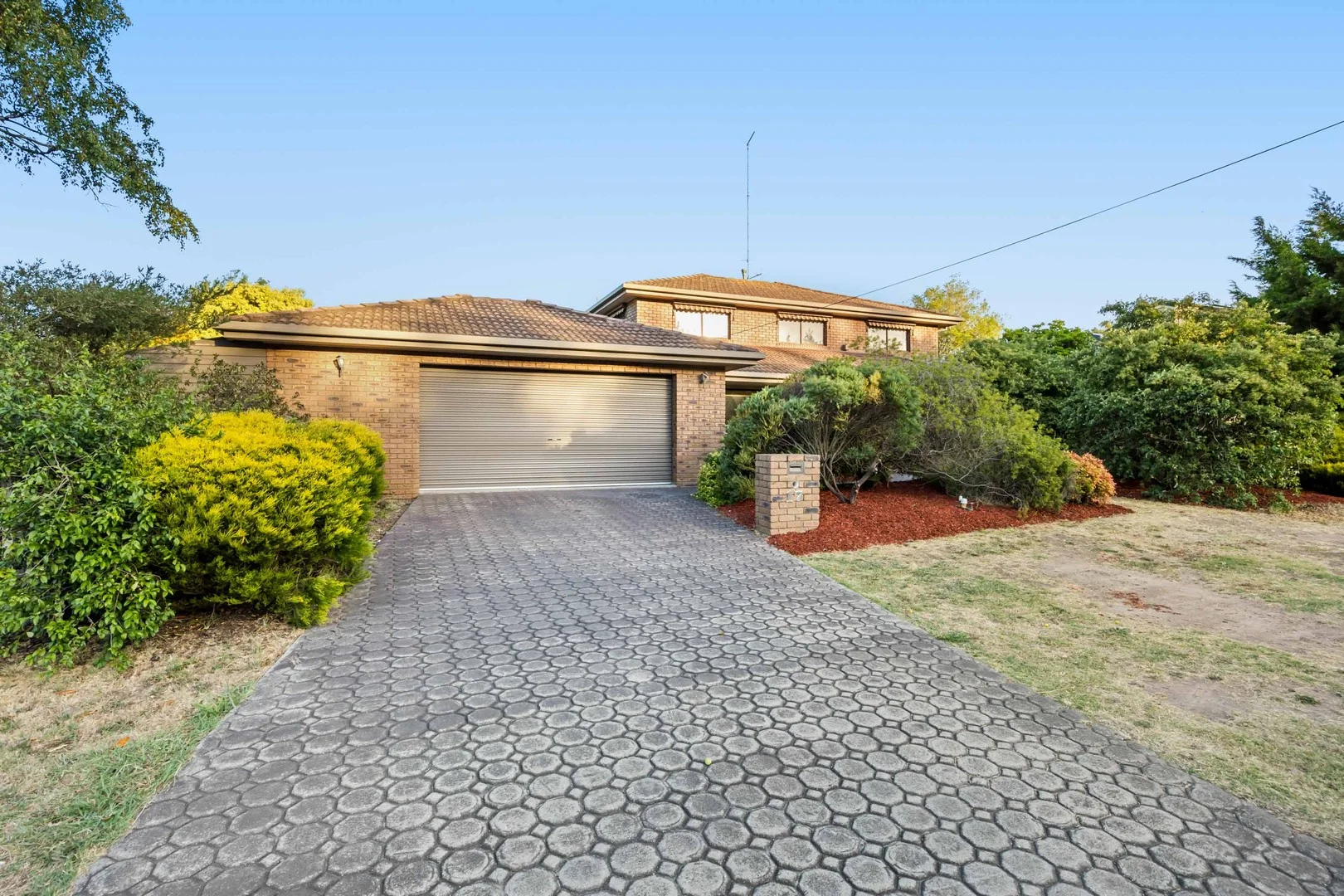 17 Tinworth Avenue (1/33)