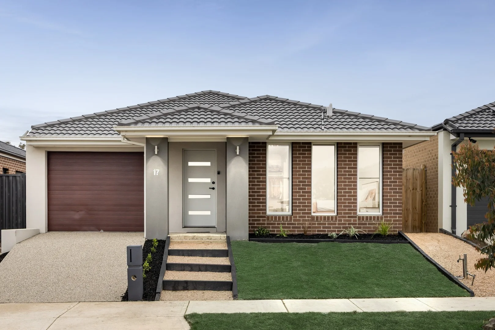 17 Vangel Road (1/13)