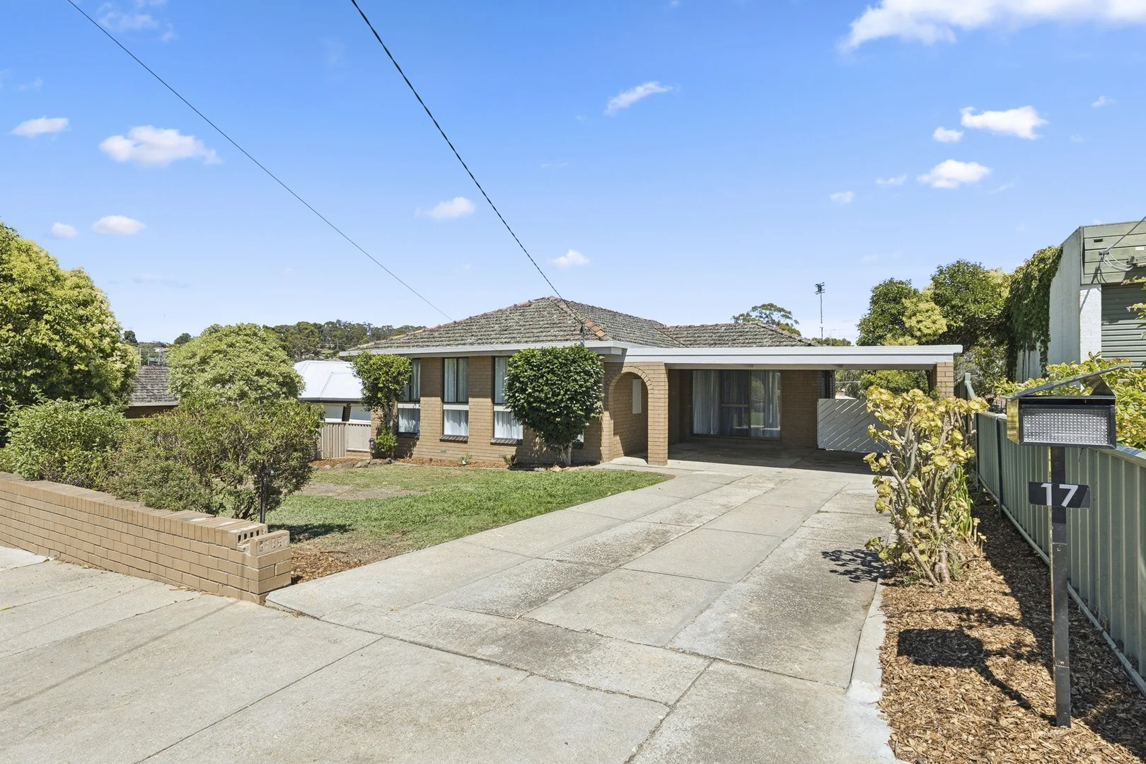 17 Webb Avenue (1/1)