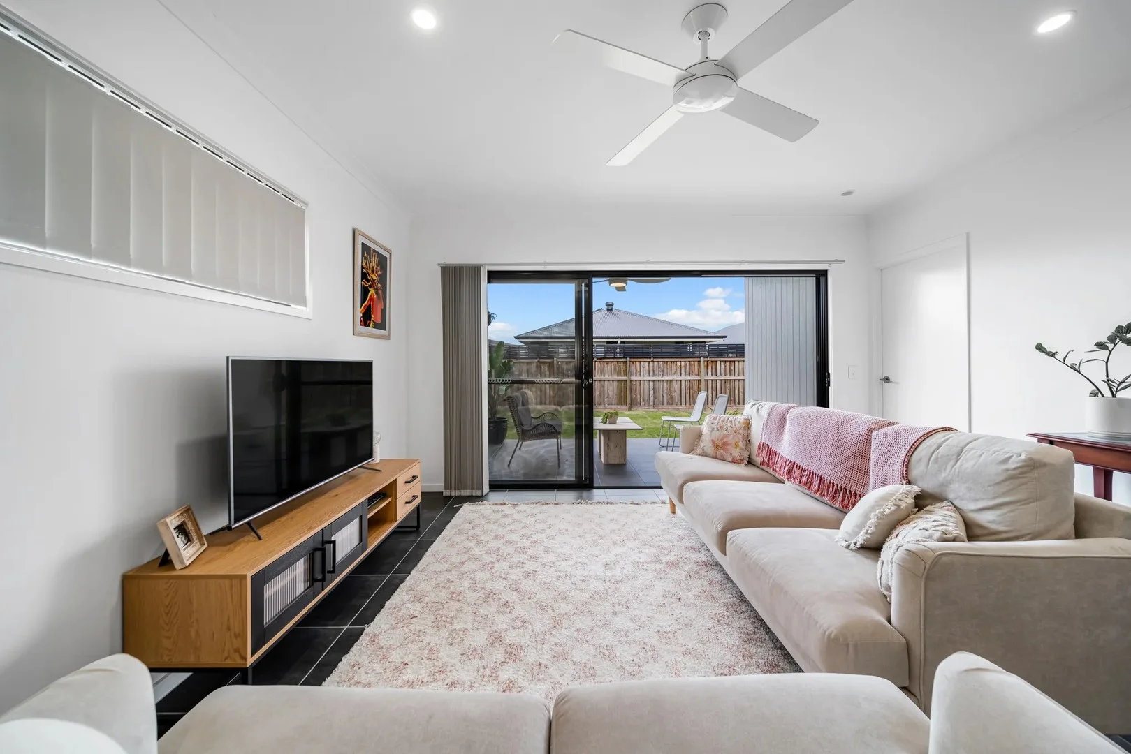 17 Weebill Street (1/12)