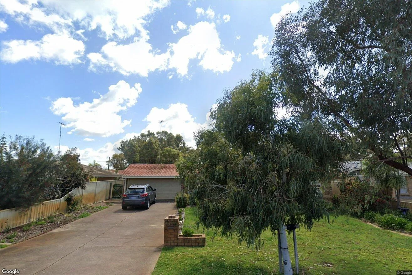 17 Windermere Way (1/1)