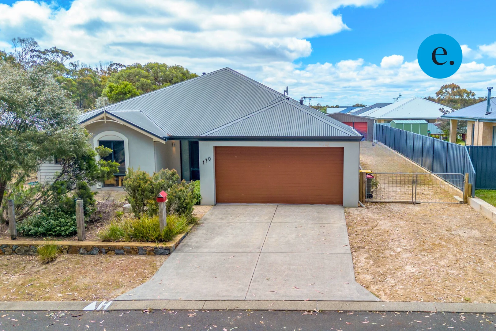 170 Hillview Road (1/33)