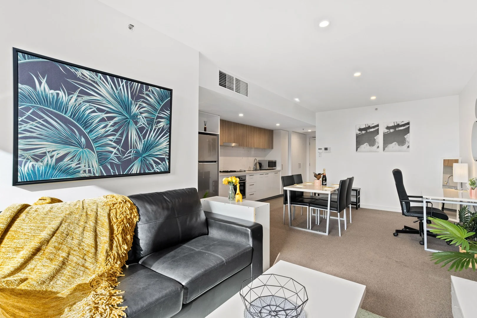 1702/160 Grote Street (1/25)