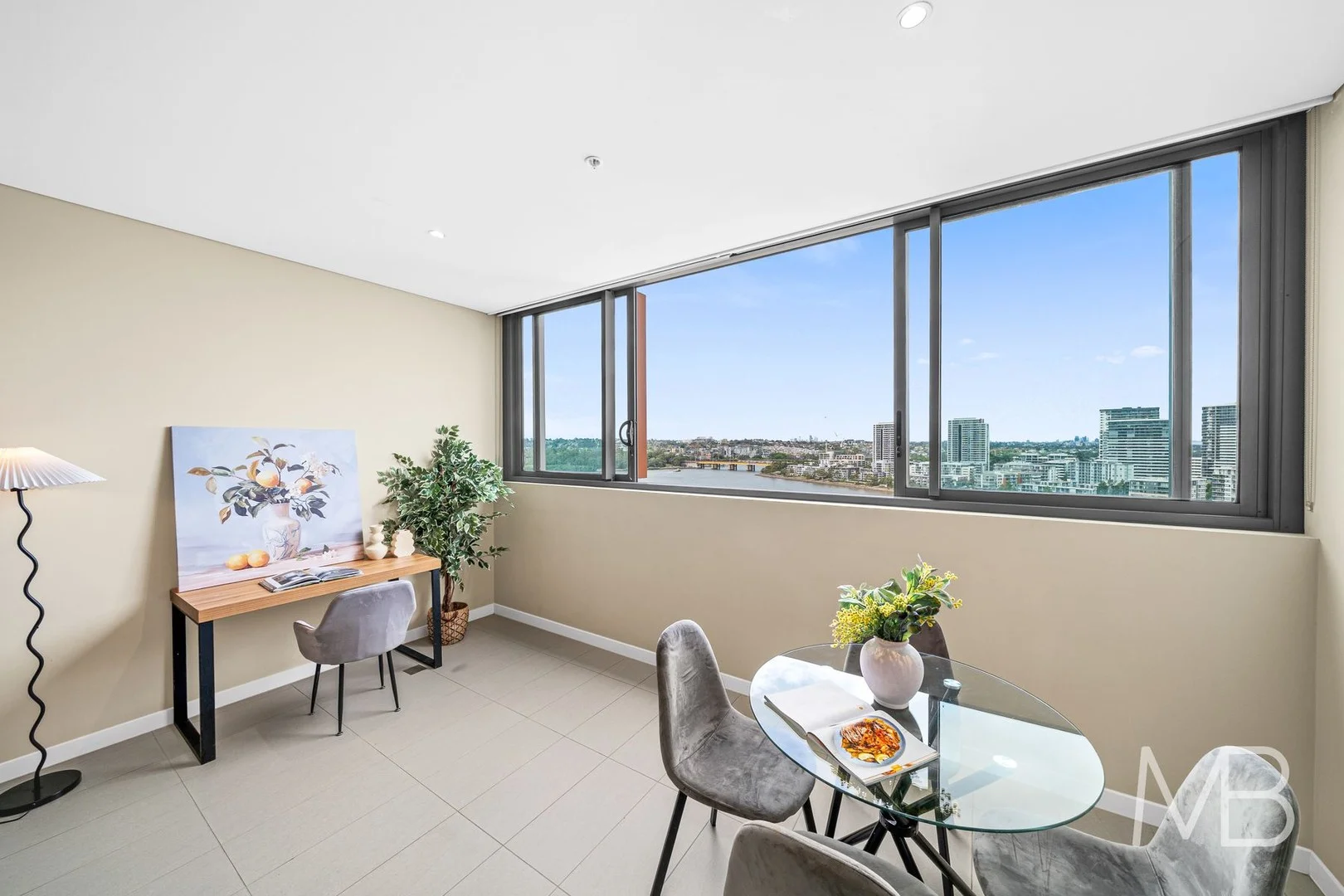 1707/18 Footbridge Boulevard (1/16)