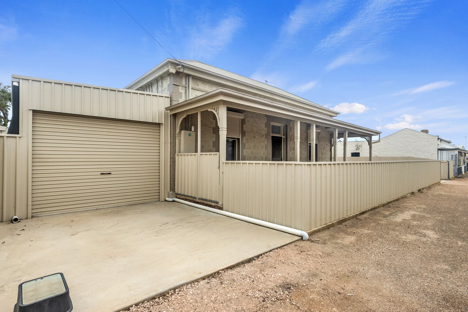 18 Alexander Street - Image 2