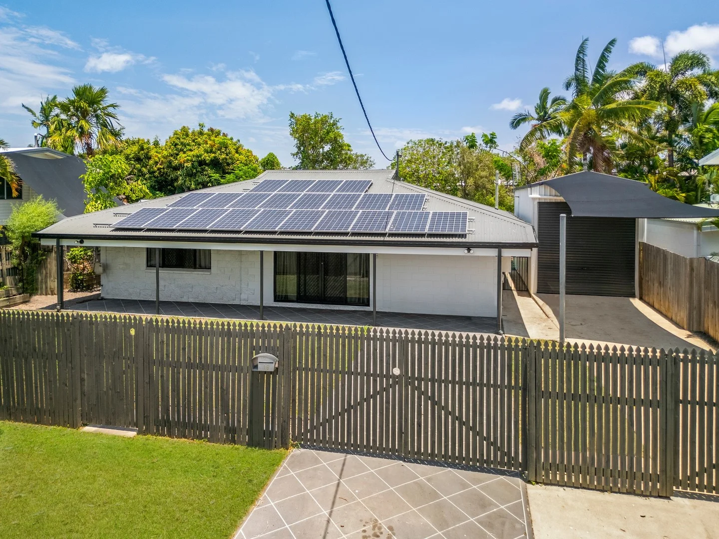 18 Barellan Street (1/16)