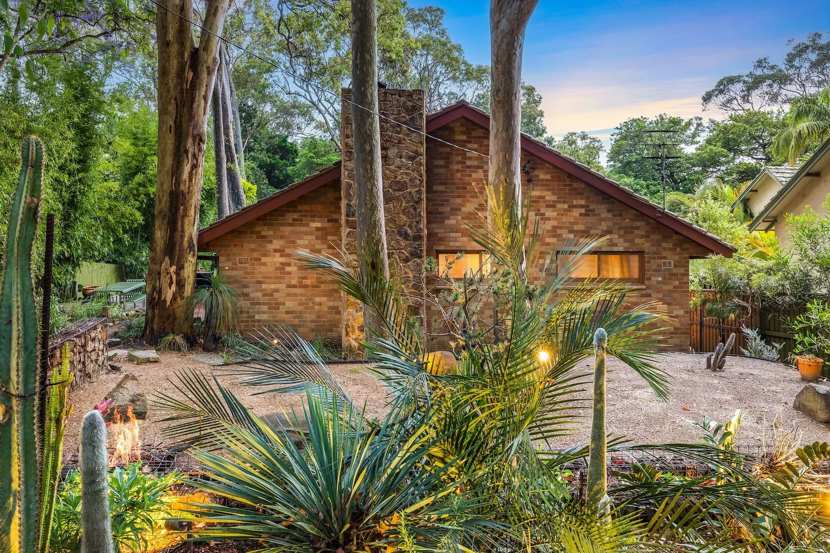 18 Elouera Road (1/19)