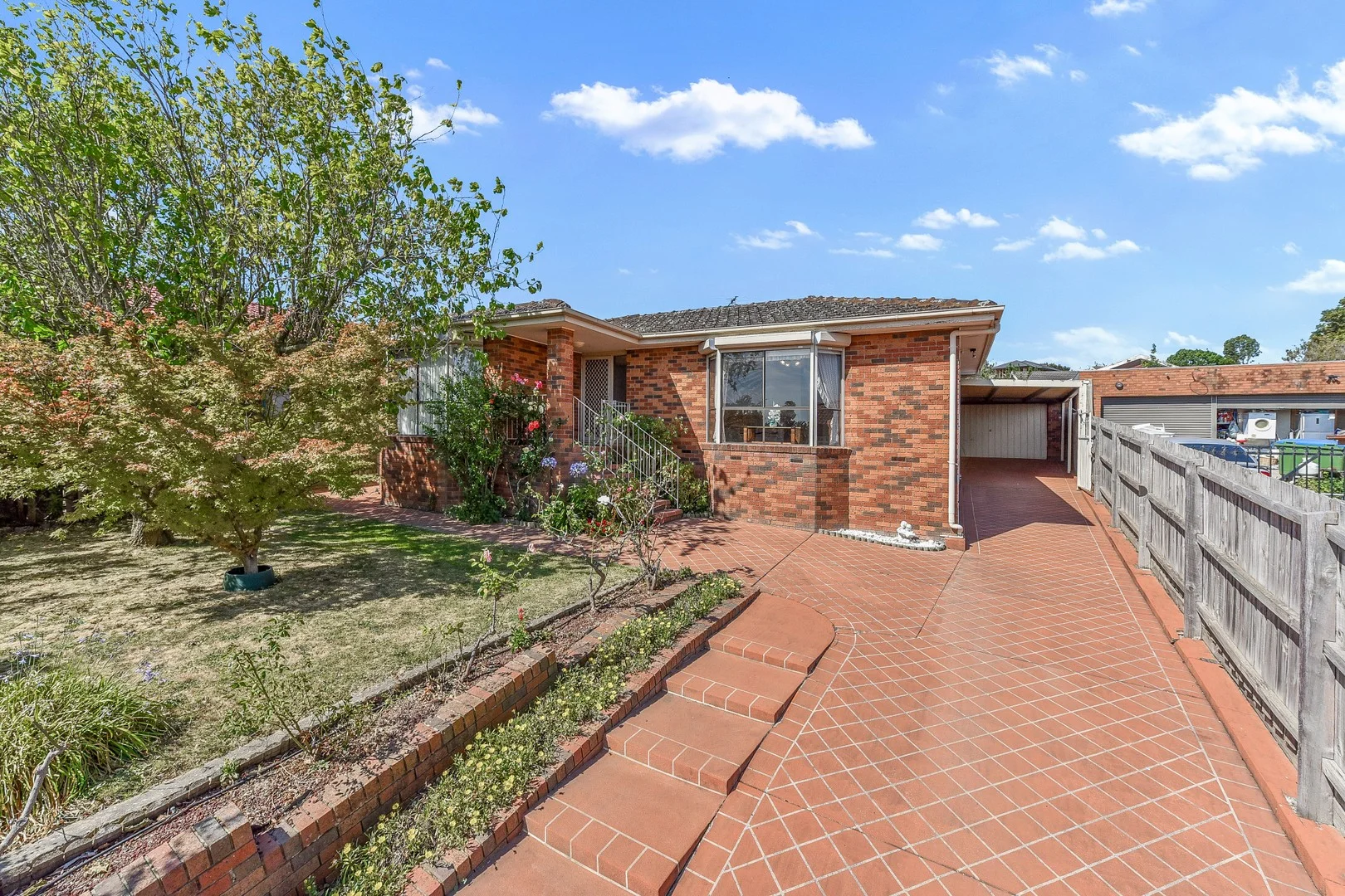 18 Inverness Street (1/16)