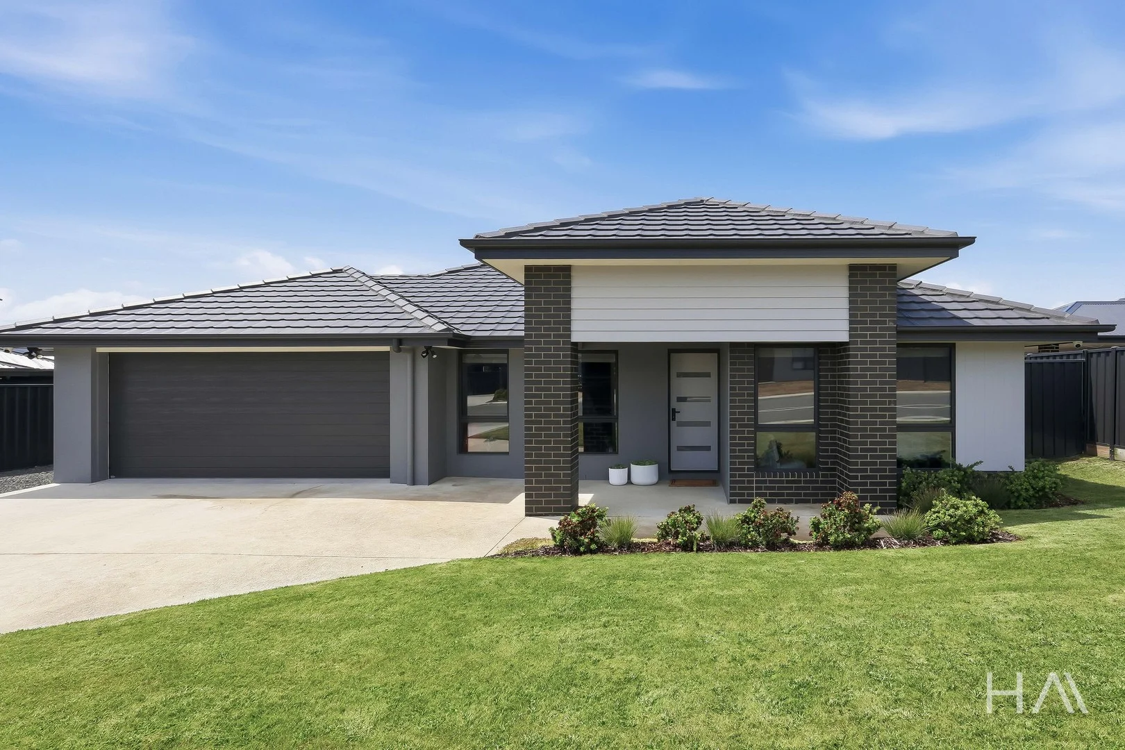 18 Montague Park Avenue (1/21)