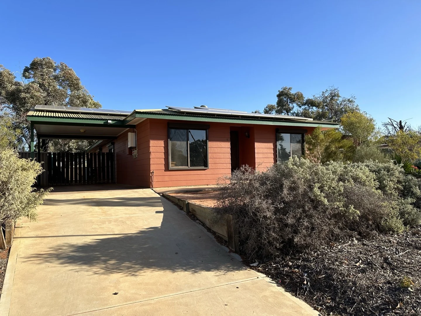 18 Mulgaria Cres (1/30)