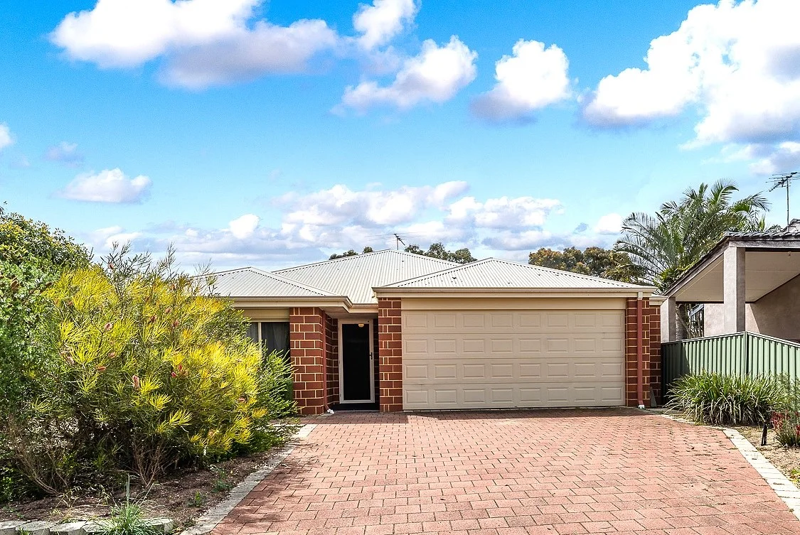 18 North Crescent - Image 2