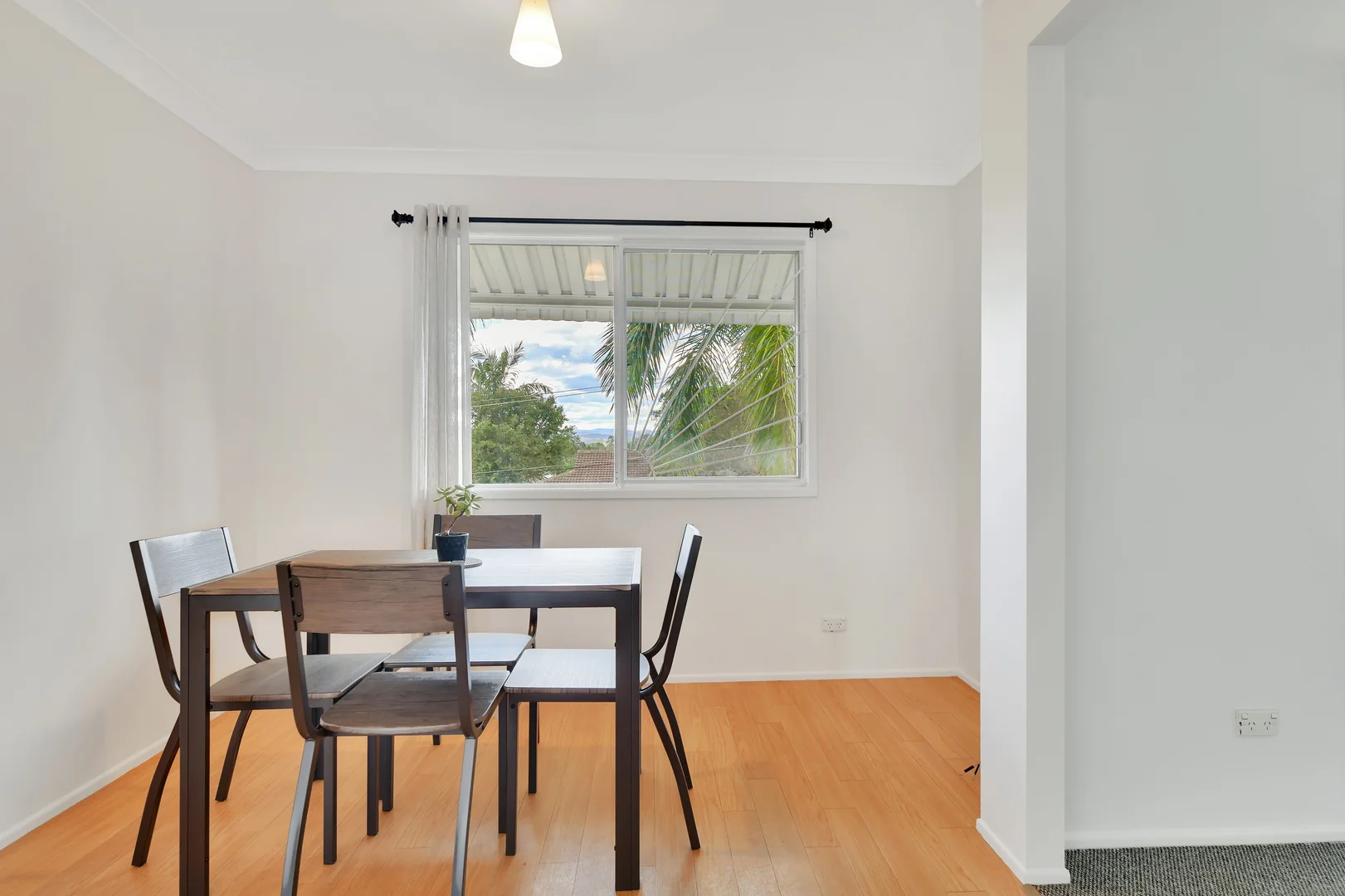 18 Pack Street - Image 5