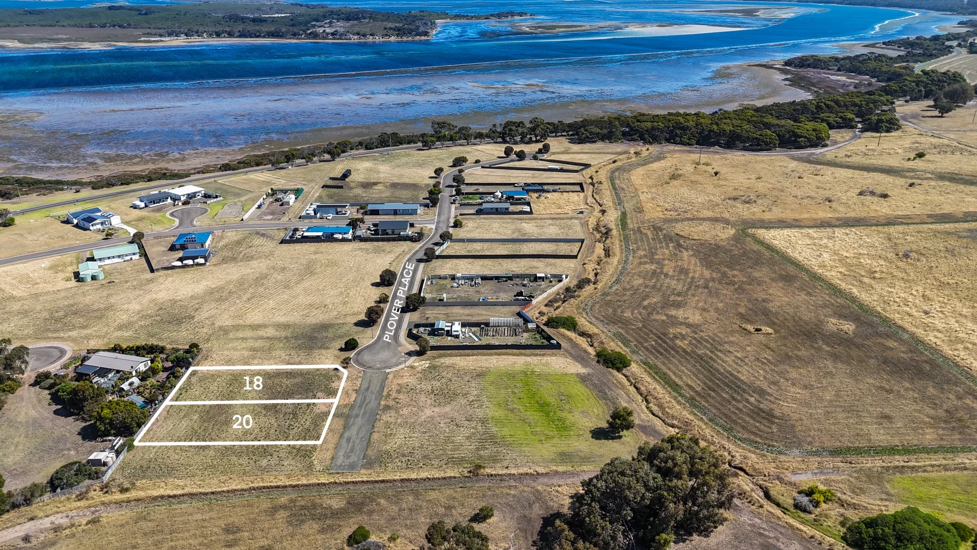 18 Plover Place (1/7)