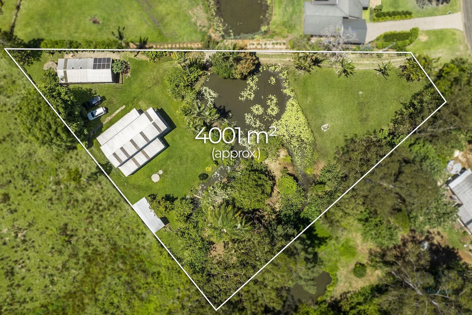 18 Ravensberg Drive (1/12)