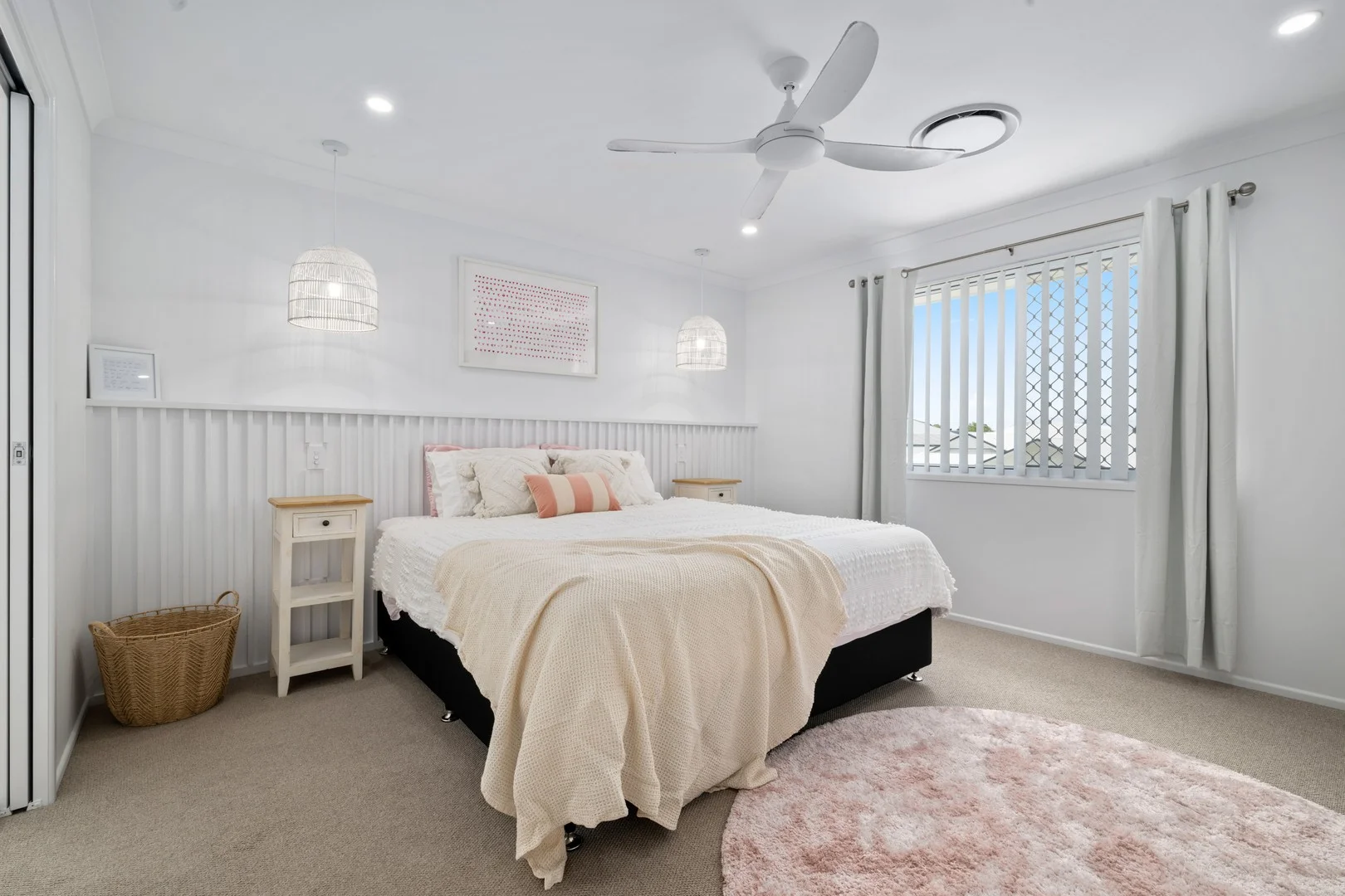 18 Sunset Street (1/21)