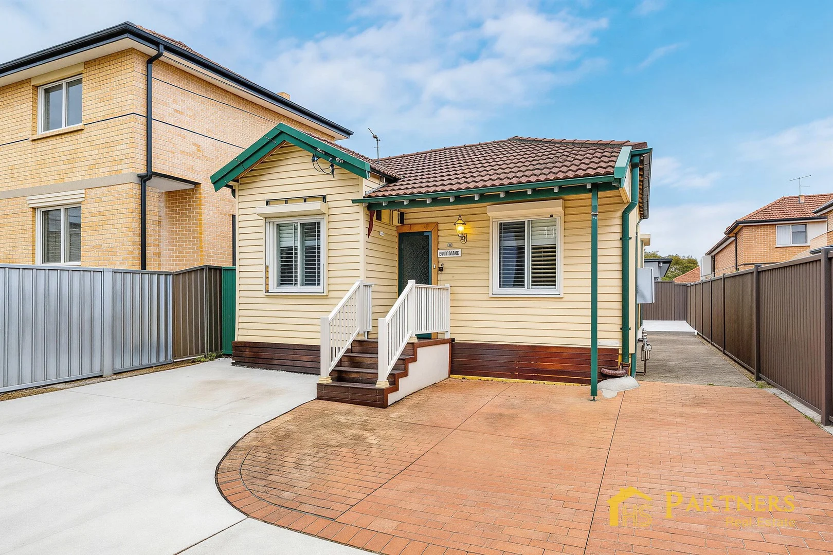 185 Park Road (1/17)