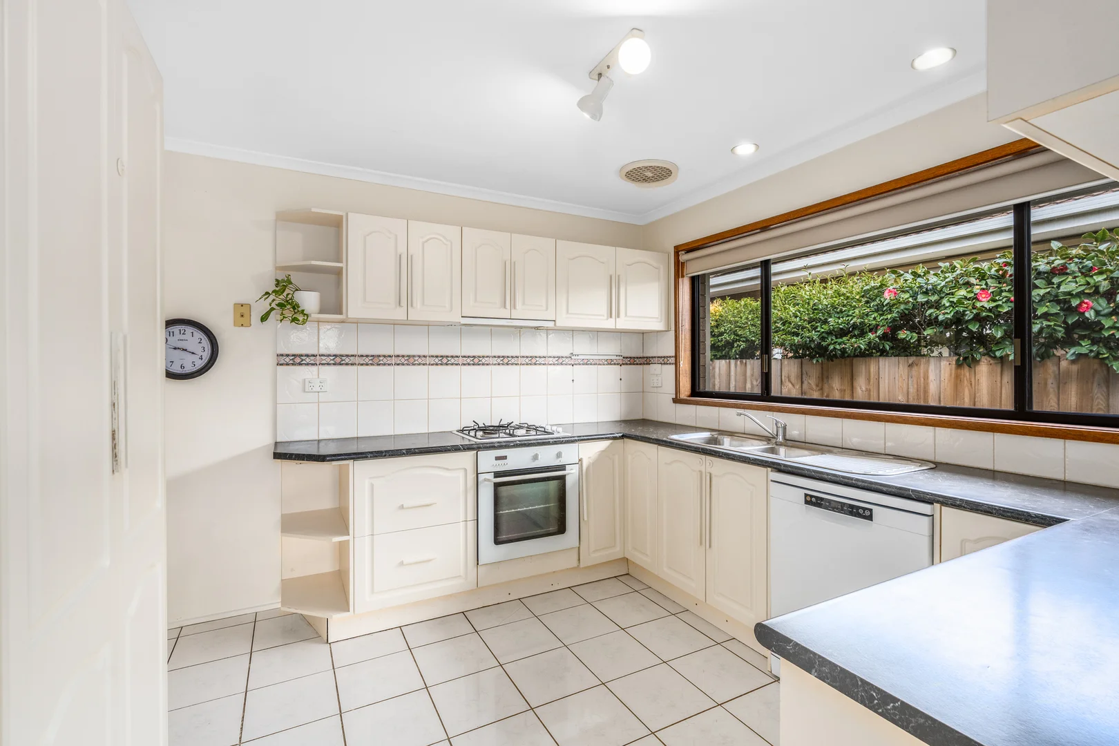 186 Country Club Drive - Image 3